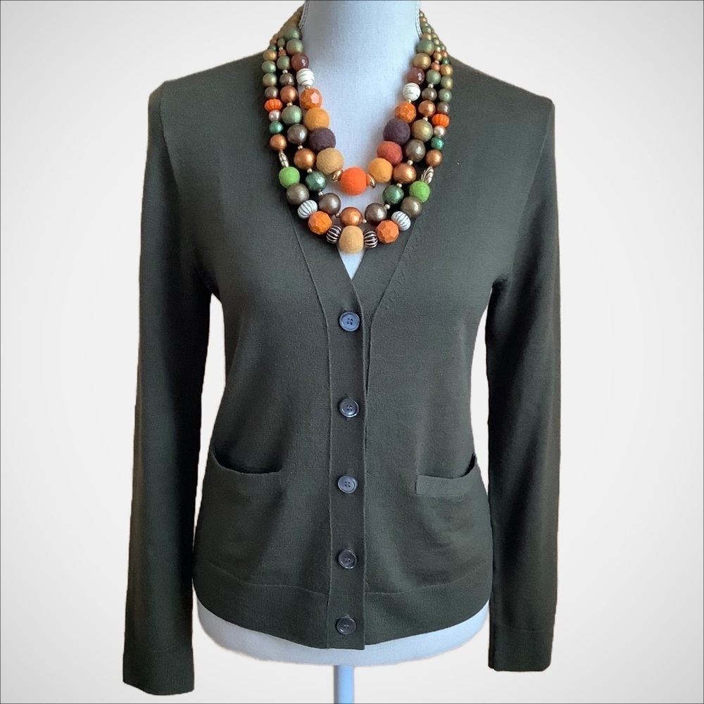 J. CREW Olive Moss Green 100% Merino Wool V-Neck Cardigan Sweater Size M Pockets